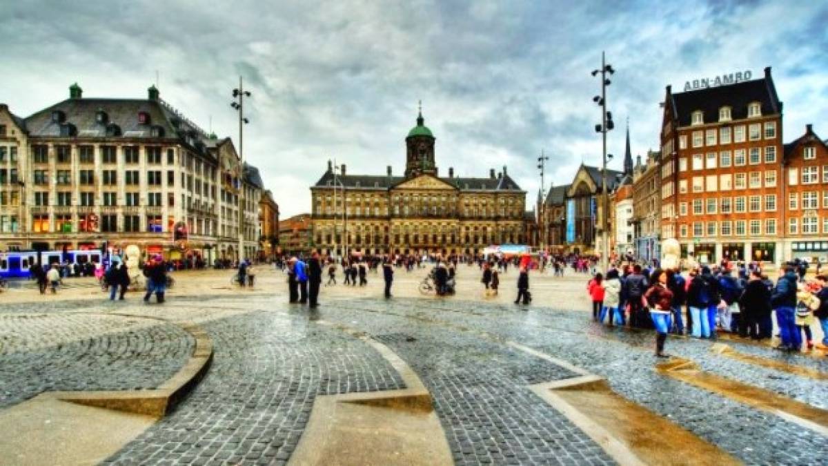 Amsterdam - Otobüs ile bir gece konaklamalı tur