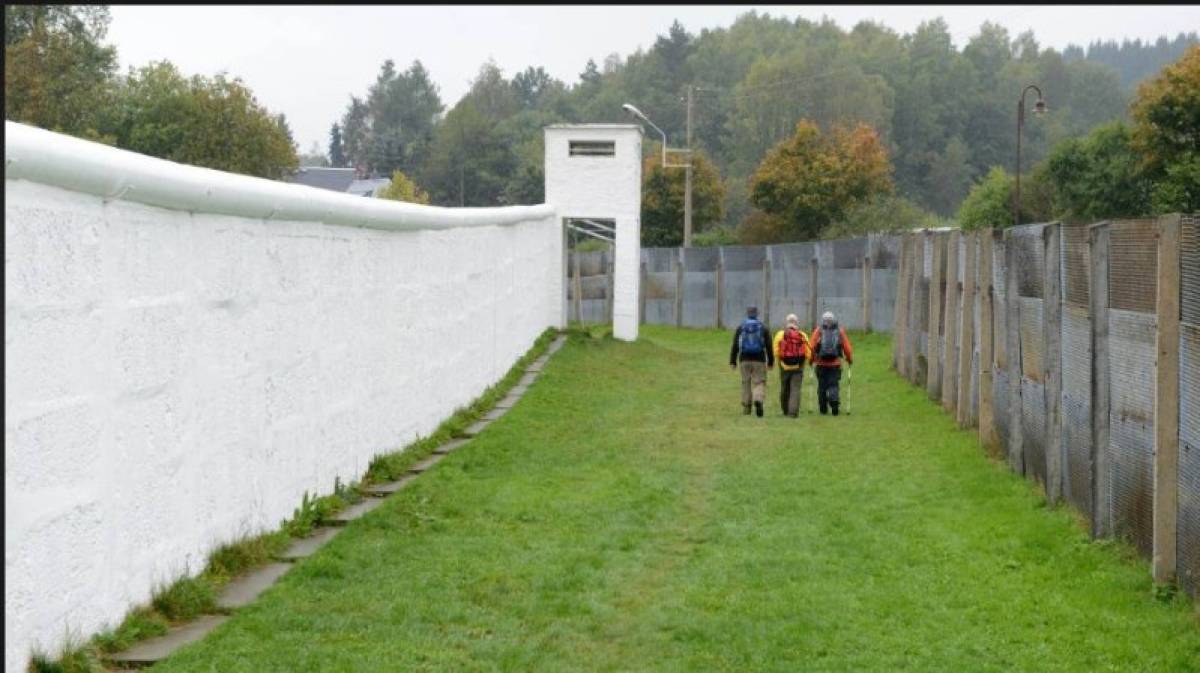 Mödlareuth ("Küçük Berlin") ve Bayreuth