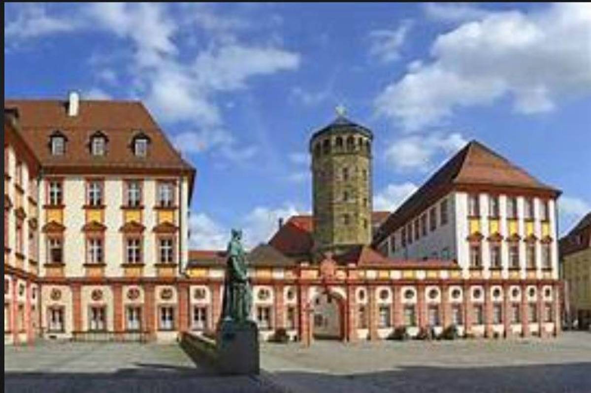 Mödlareuth ("Küçük Berlin") ve Bayreuth